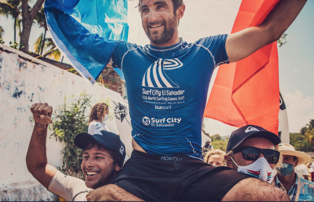 Francia se corona campeón masculino de las olas salvadoreñas en preolímpico de surf francia-se-corona-campeon-masculino-de-las-olas-salvadorenas-en-preolimpico-de-surf